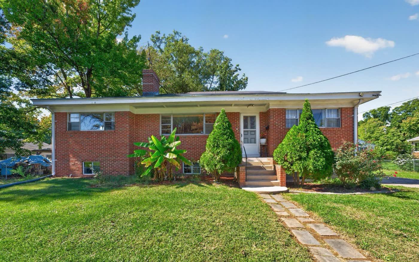 6702 96th Place, Lanham MD